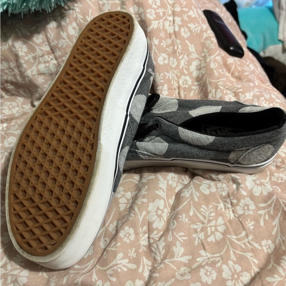 Vans - Picture 2 of 3